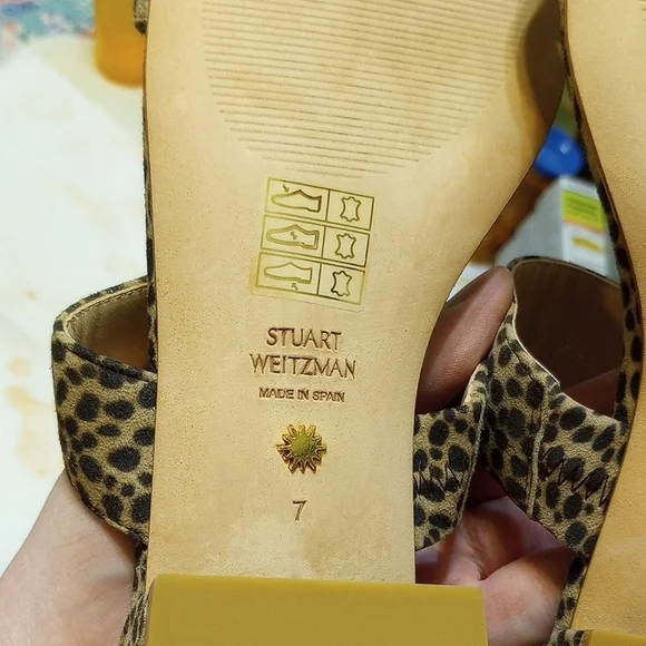 Stuart Weitzman Brown and Black Sandals - Picture 11 of 17